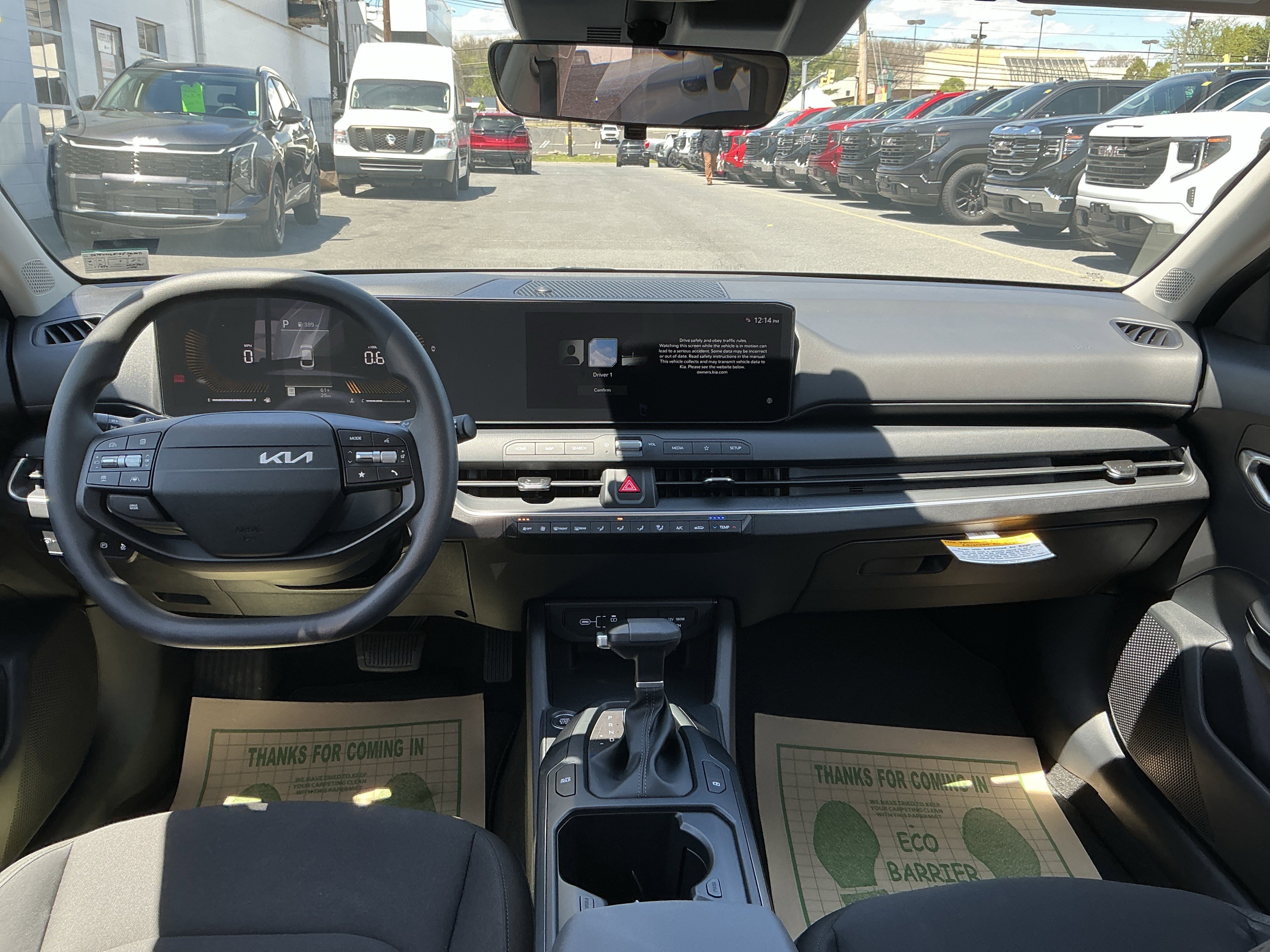 New 2026 Snow White Pearl Kia LXS image 11