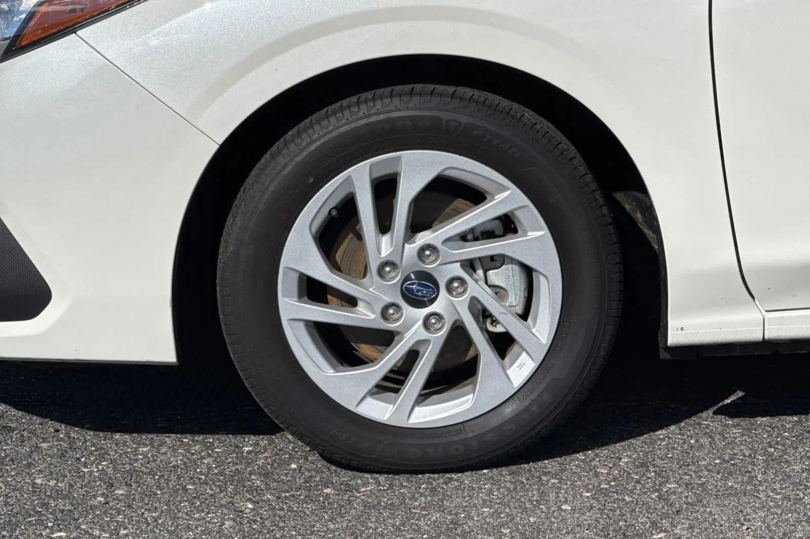 Used 2025 Crystal White Pearl Subaru  image 29