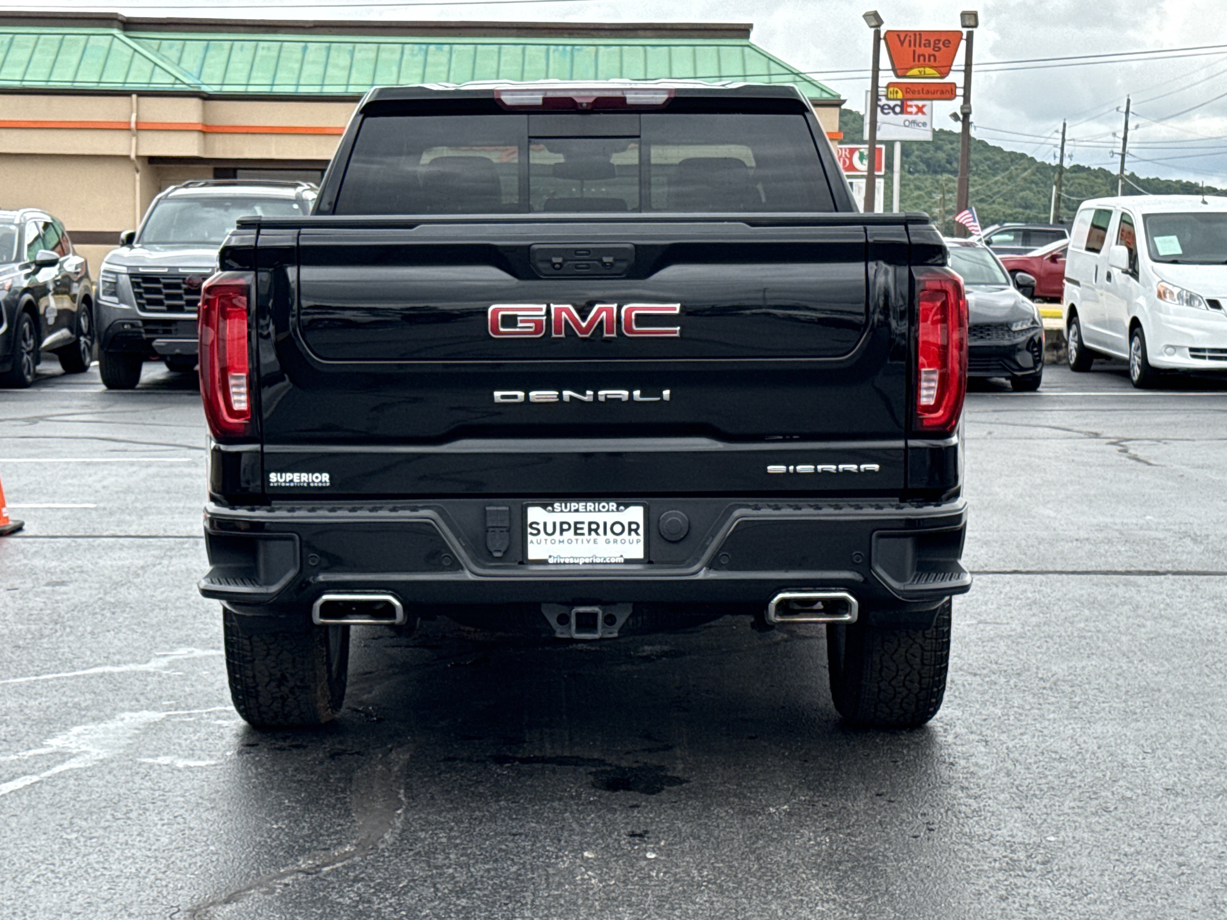 Used 2023 Onyx Black GMC Denali 4WD image 4