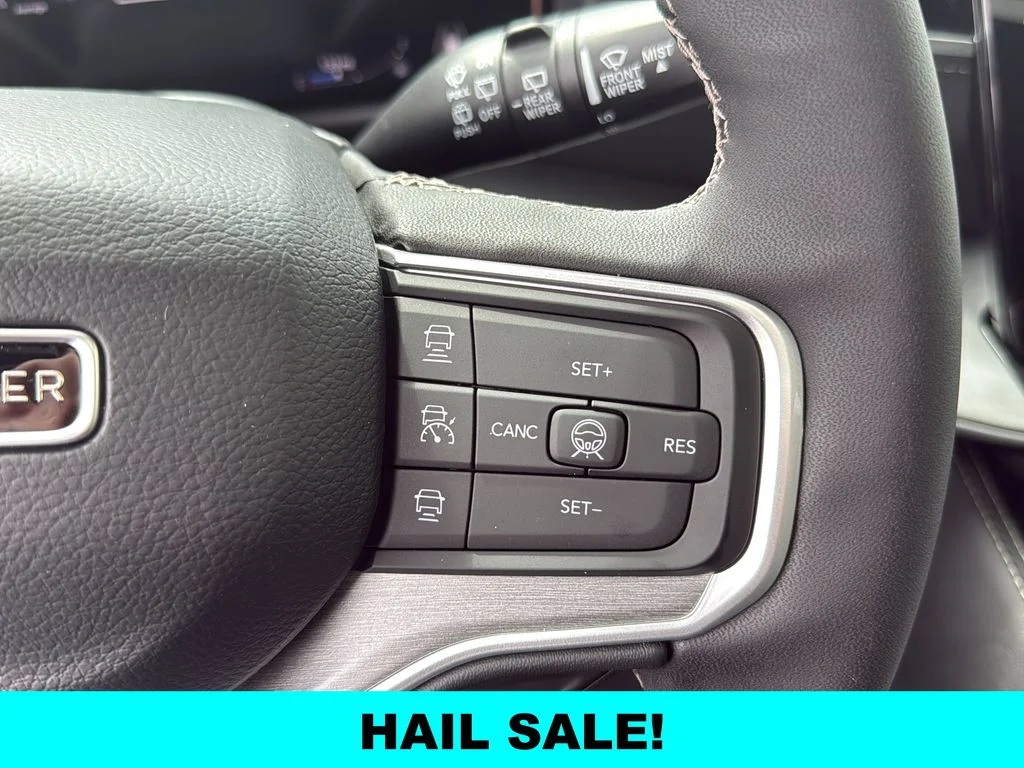 New 2026 High Gloss Black Exterior Paint Jeep Limited Reserve image 20