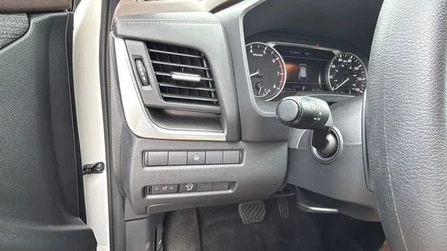 Used 2023 White Nissan SV FWD image 20