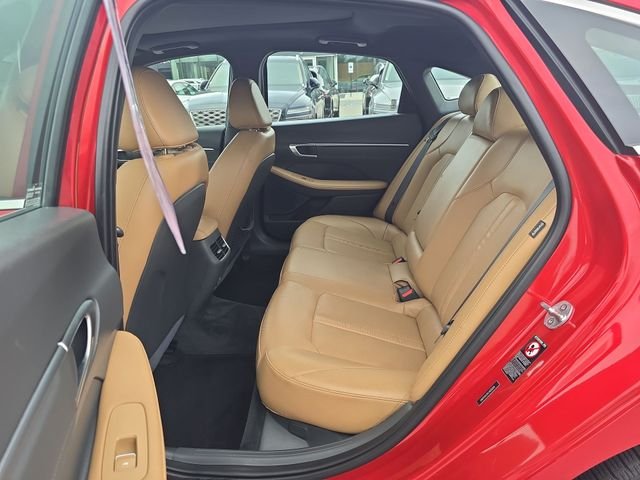 Used 2020 Red Hyundai Limited image 23