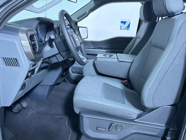 New 2026 CARBONIZED GRAY Ford XLT image 18