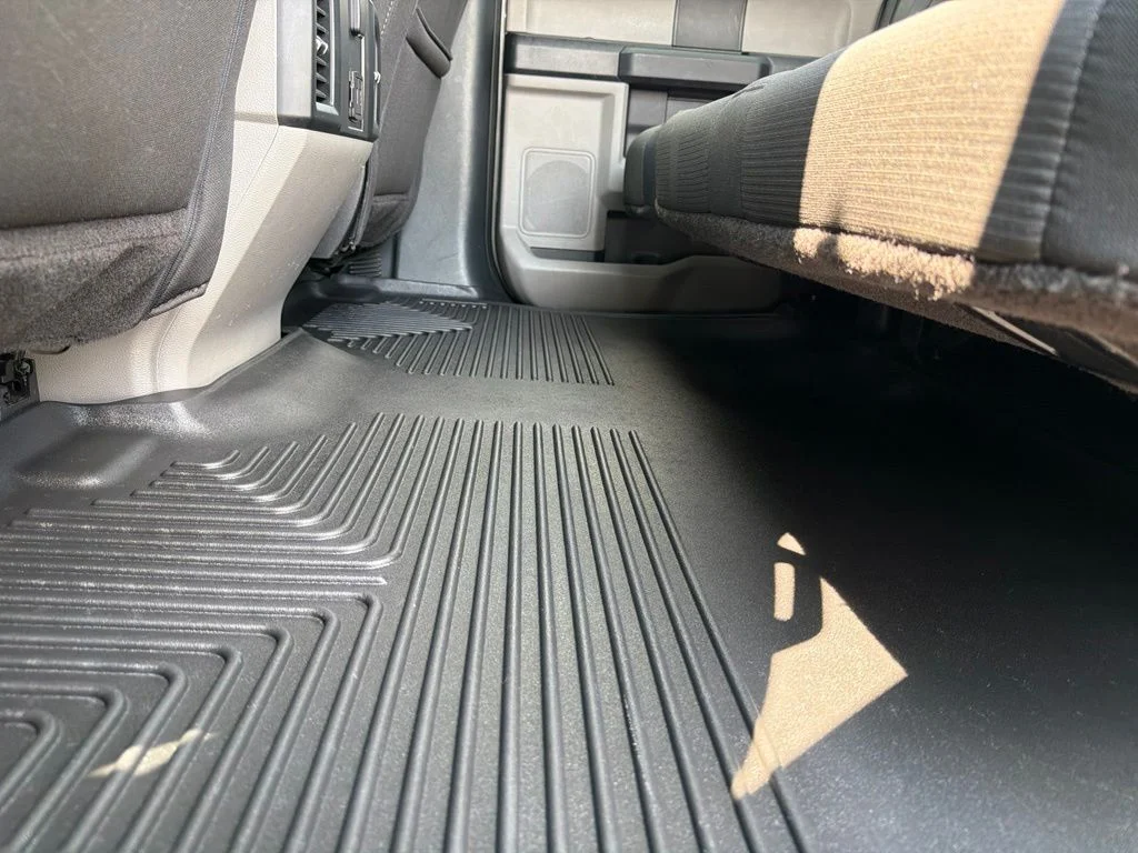 Used 2018 Gray Ford XL image 18