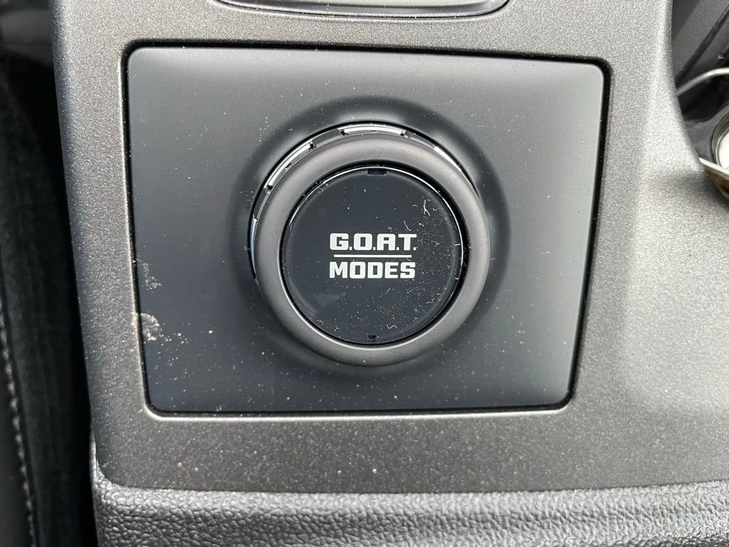 New 2025 Shadow Black Ford Outer Banks® image 19