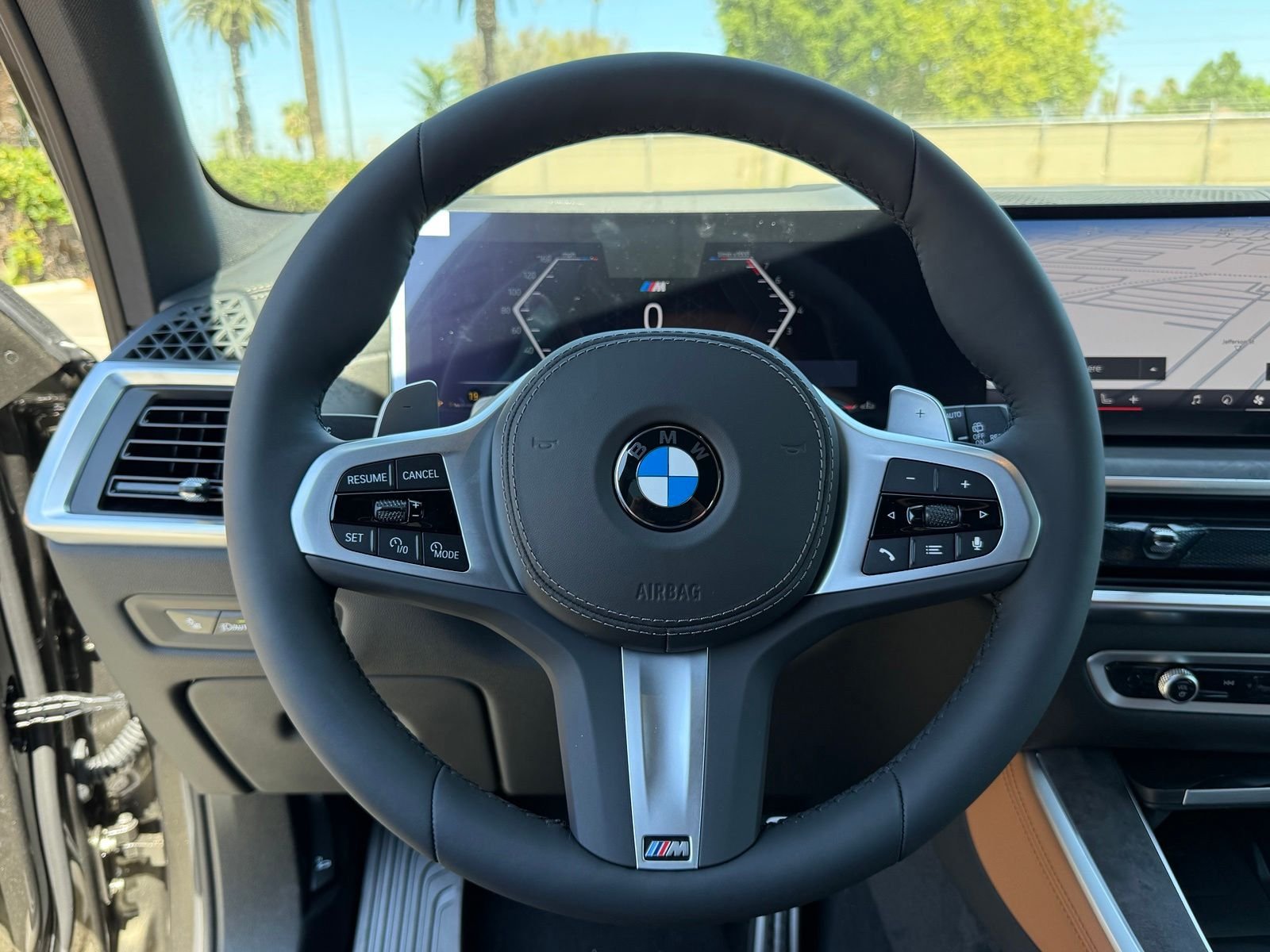 New 2026 Manhattan Green Metallic BMW sDrive40i image 24