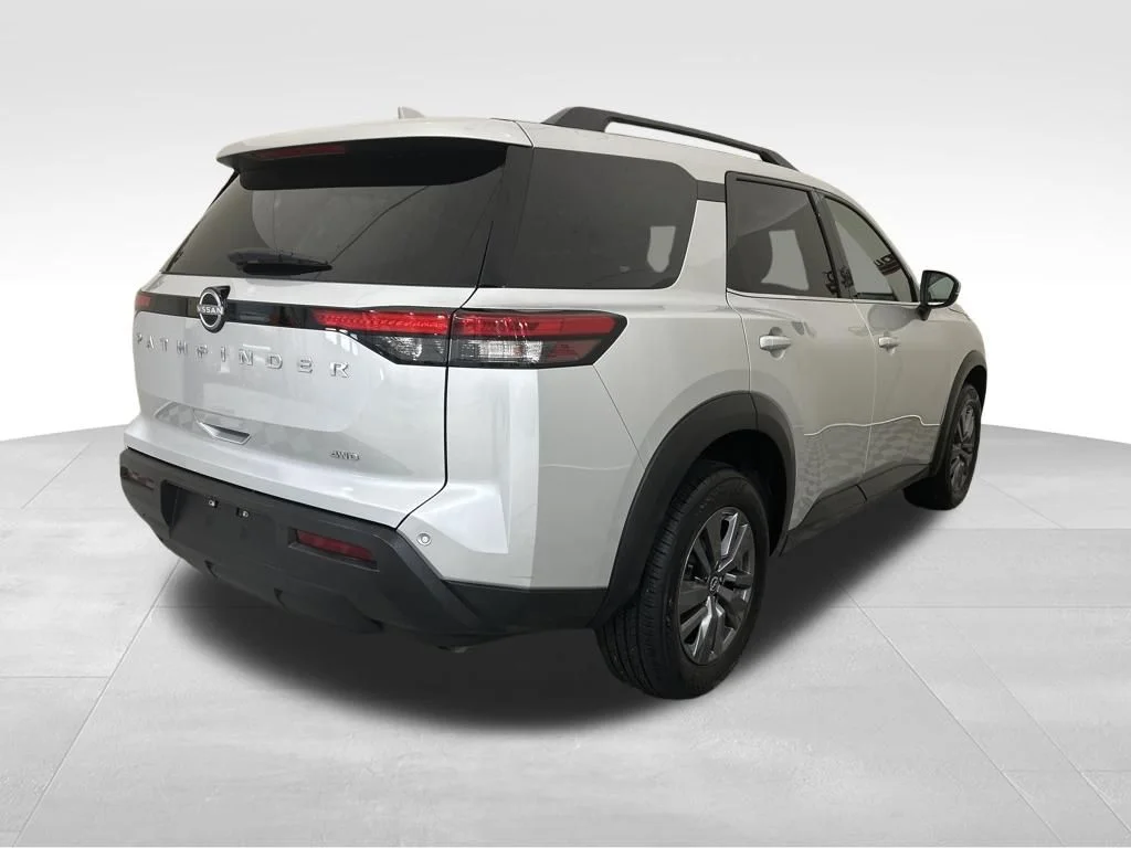 Used 2025 Silver Nissan SV image 10