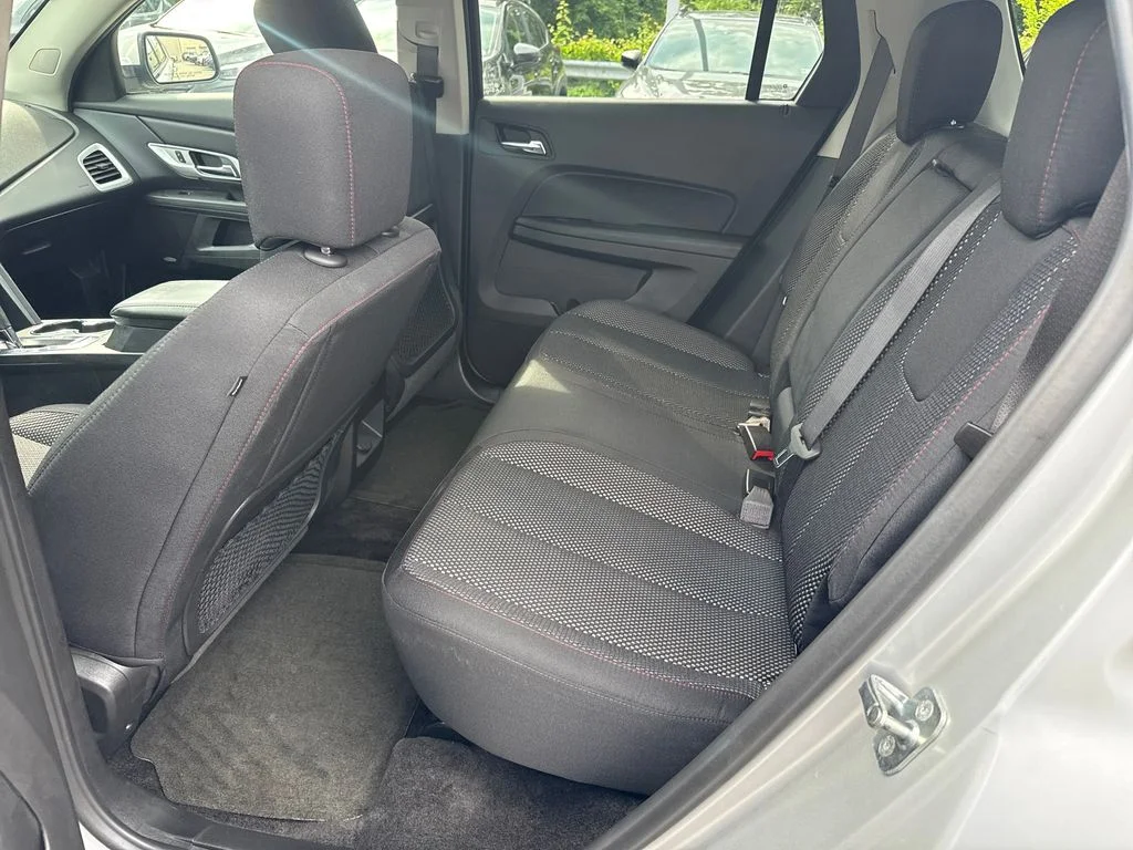 Used 2017 Silver GMC SLE-2 image 23