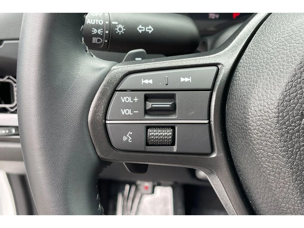 Used 2025 Platinum White Pearl Honda EX-L image 33