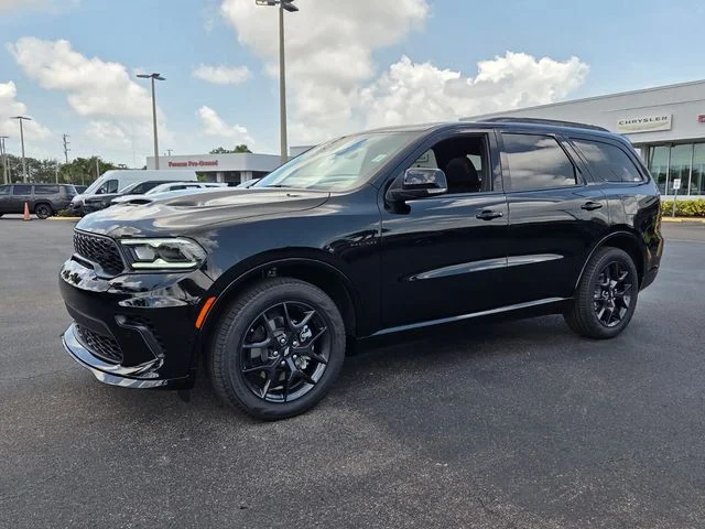 New 2026 Diamond Black Clear-Coat Exterior Paint Dodge GT Plus HEMI V8 image 4