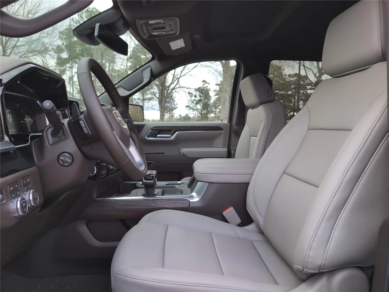 2026 GMC Sierra 1500 SLT - Photo 13