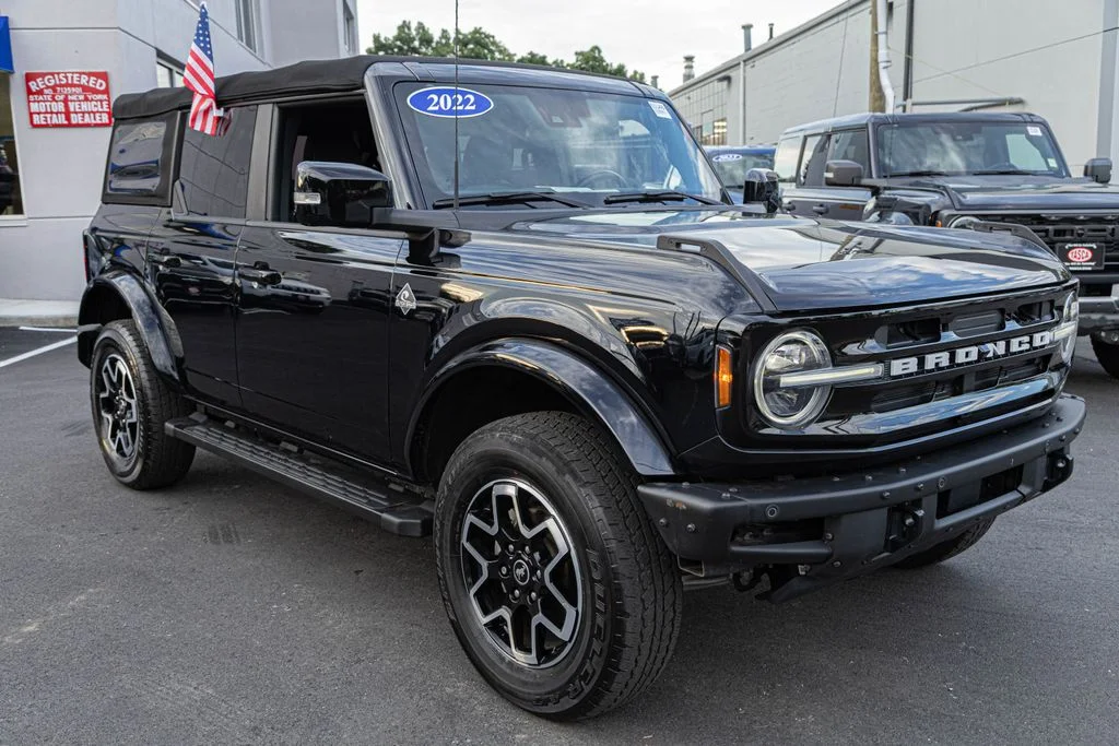 Used 2022 Black Ford Outer Banks image 8