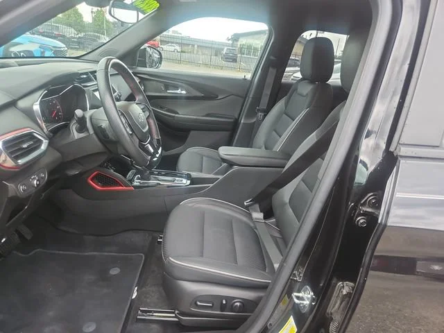 Used 2023 Mosaic Black Metallic Chevrolet RS image 9
