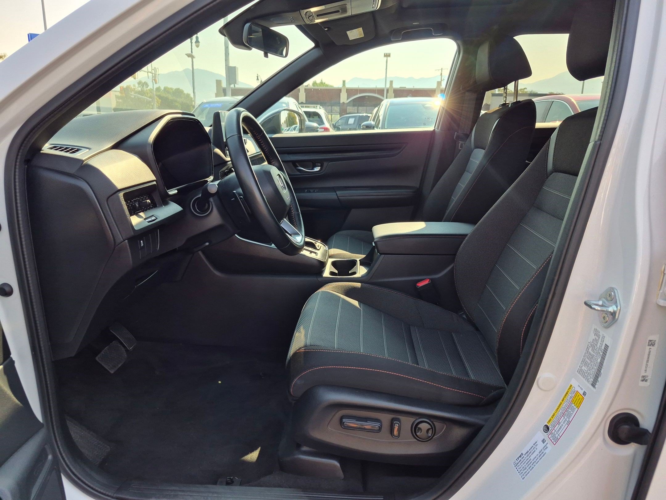 Used 2025 Platinum White Pearl Honda Sport image 15