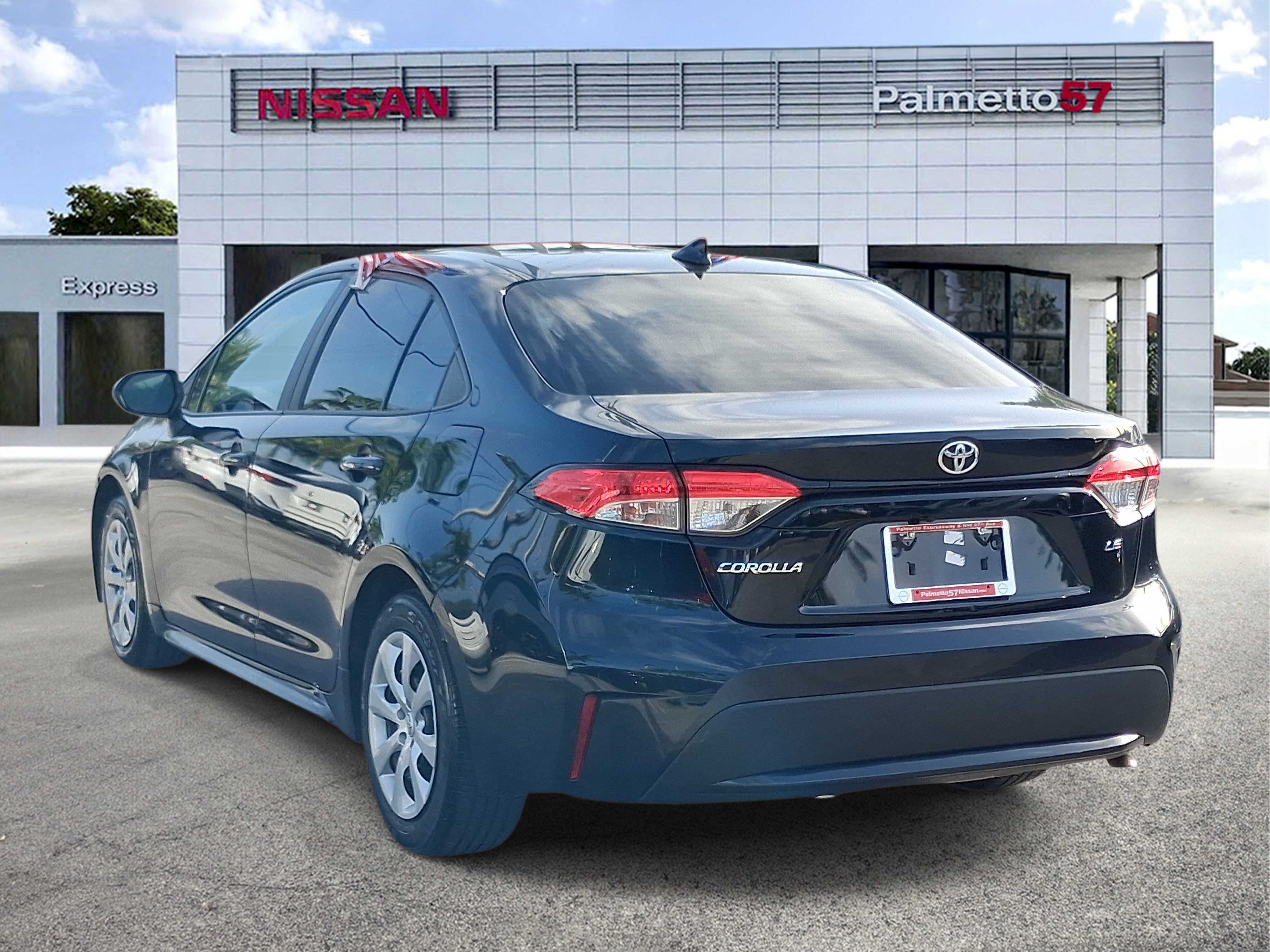 Used 2020 Black Toyota LE image 4