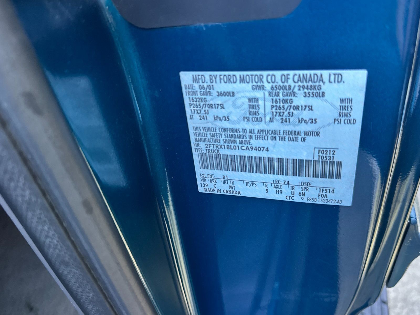 Used 2001 Island Blue Clearcoat Metallic Ford XLT image 26