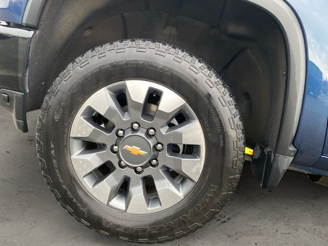 Used 2022 Blue Chevrolet Custom image 14