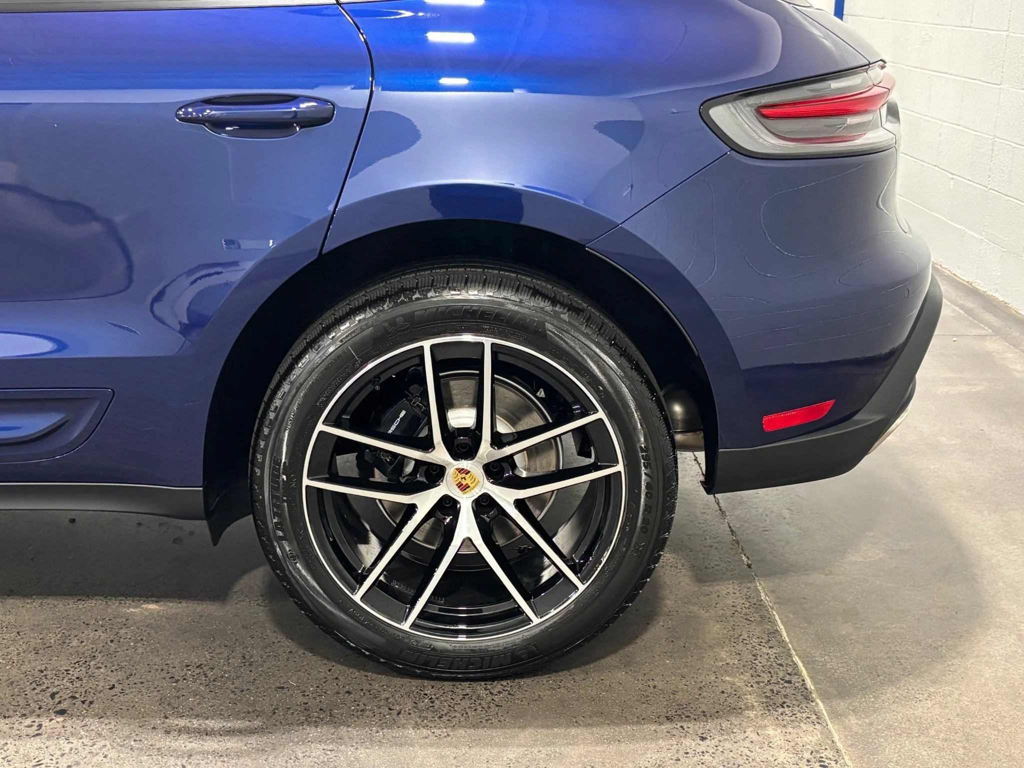 New 2026 Gentian Blue Metallic Porsche  image 34