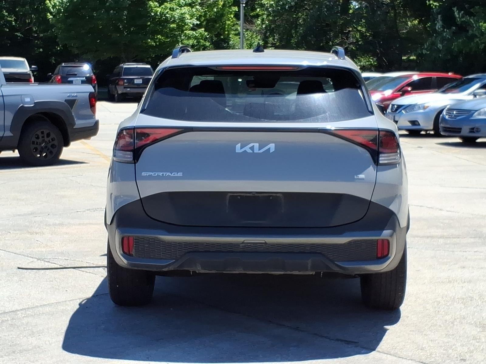 Used 2023 Wolf Gray Kia X-Line image 8