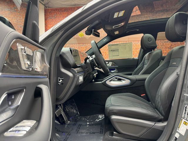 New 2026 MANUFAKTUR Silicon Grey Mercedes-Benz GLS 63 AMG® image 20