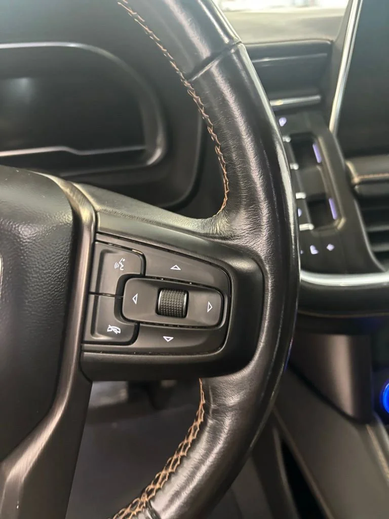 2022 GMC Yukon AT4 - Photo 17