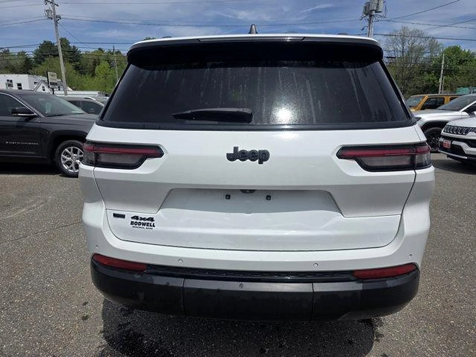 Used 2023 Bright White Clearcoat Jeep Altitude 4x4 image 4