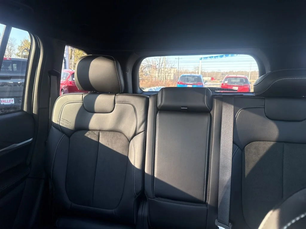 2026 Jeep Grand Cherokee Laredo - Photo 33