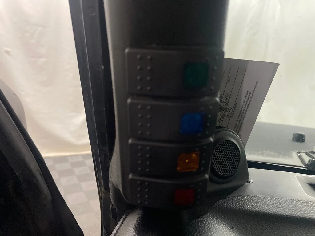 Used 2012  Jeep Rubicon image 18