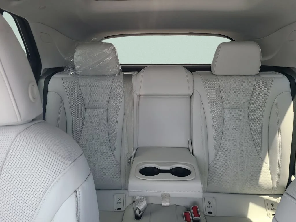 New 2026 Quartz Blue Metallic Buick Avenir image 10