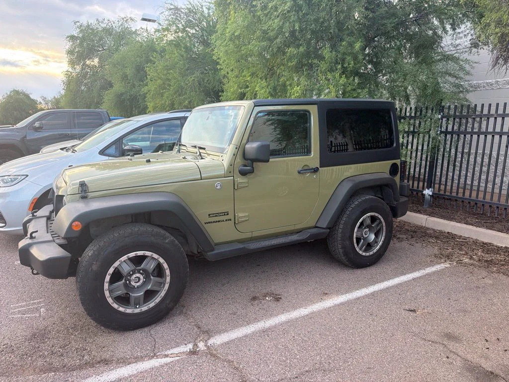 Used 2013 Green Jeep Sport image 6