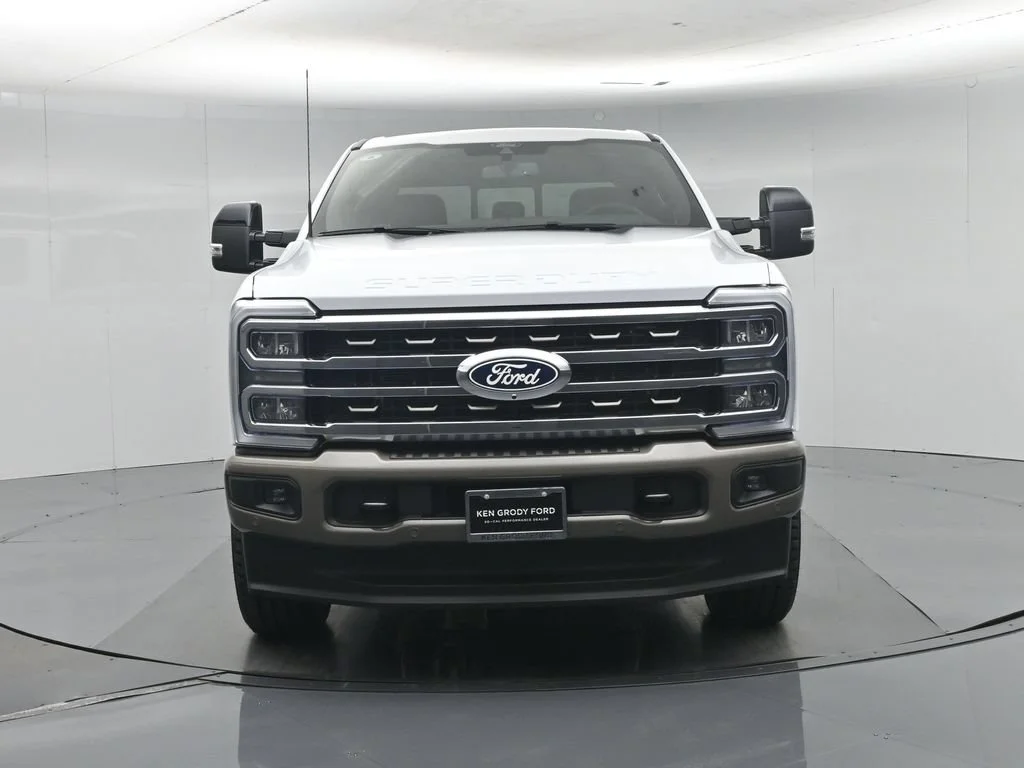 New 2027 Oxford White Ford King Ranch image 27