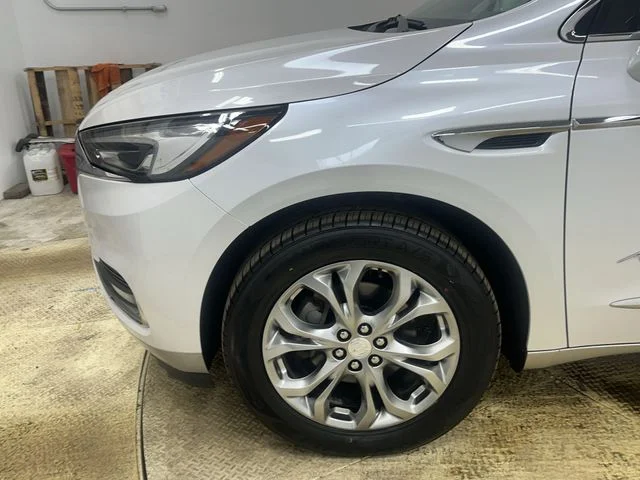 Used 2018 White Buick Avenir image 20