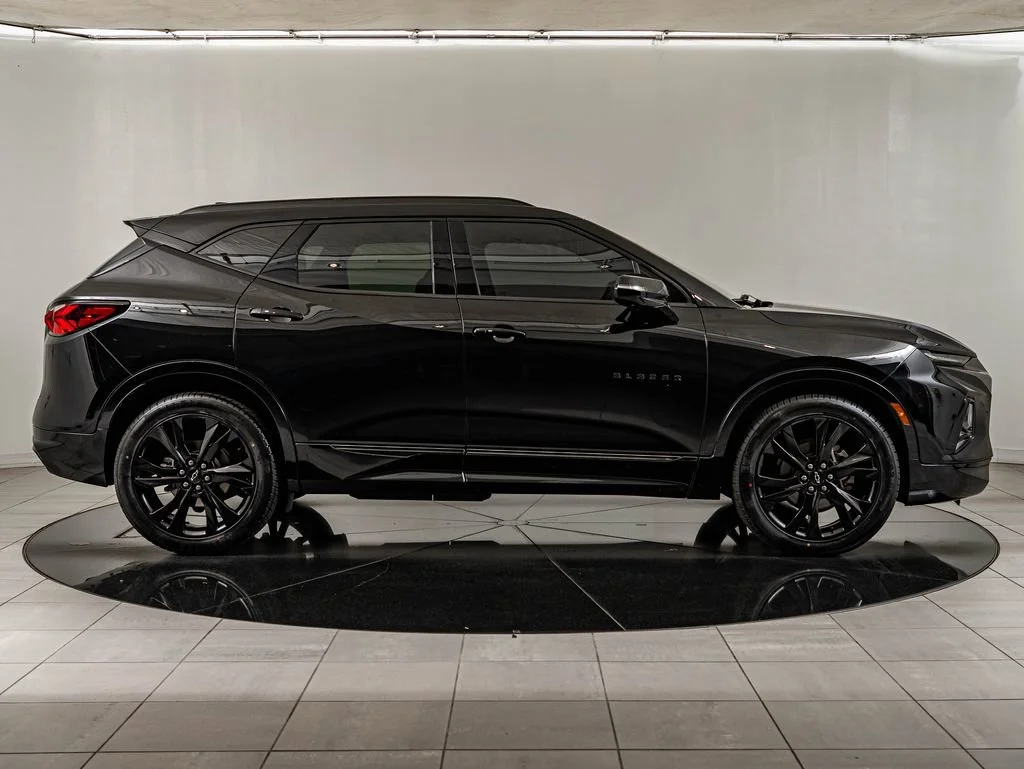 Used 2019 Black Chevrolet RS image 4