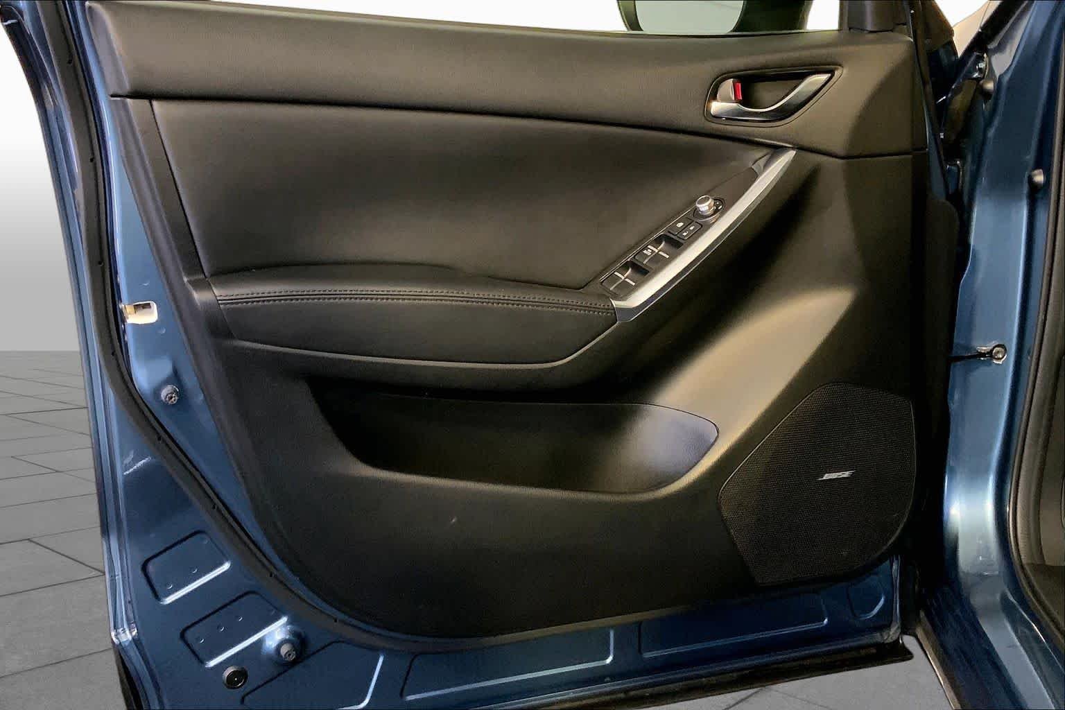Used 2016 Blue Reflex Mica Mazda Grand Touring image 23
