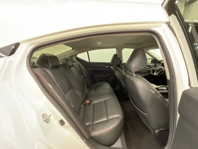Used 2023 White Nissan 2.0 SR image 25