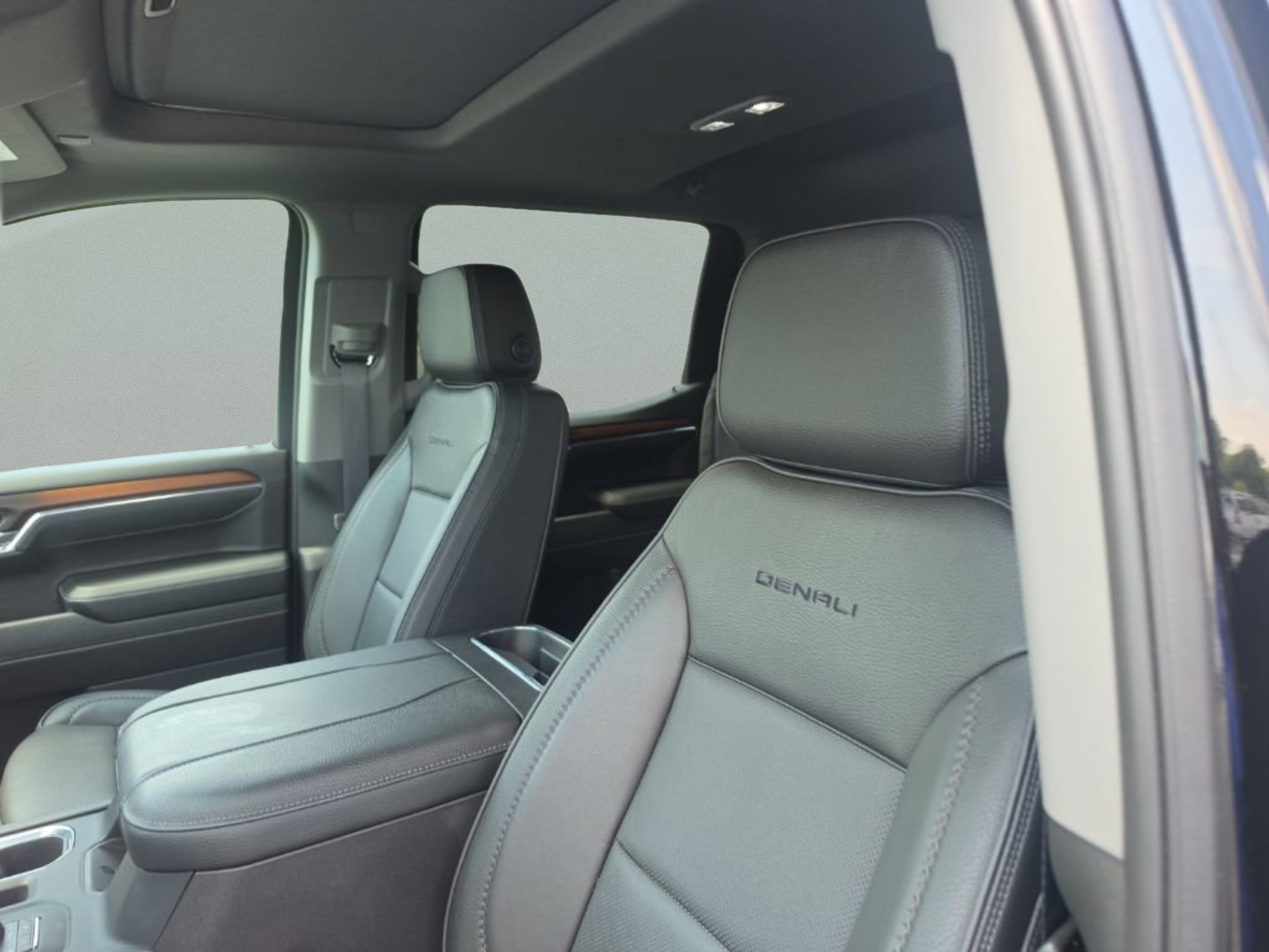 2025 GMC Sierra 1500 Denali - Photo 24