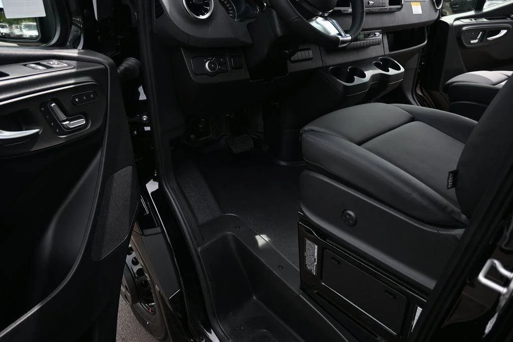 New 2026 Jet Black Mercedes-Benz  image 8