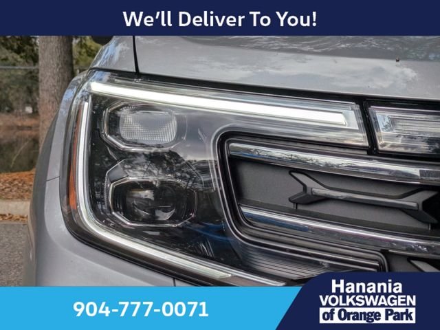 New 2026 Silver Volkswagen 2.0T SE w/Technology image 9
