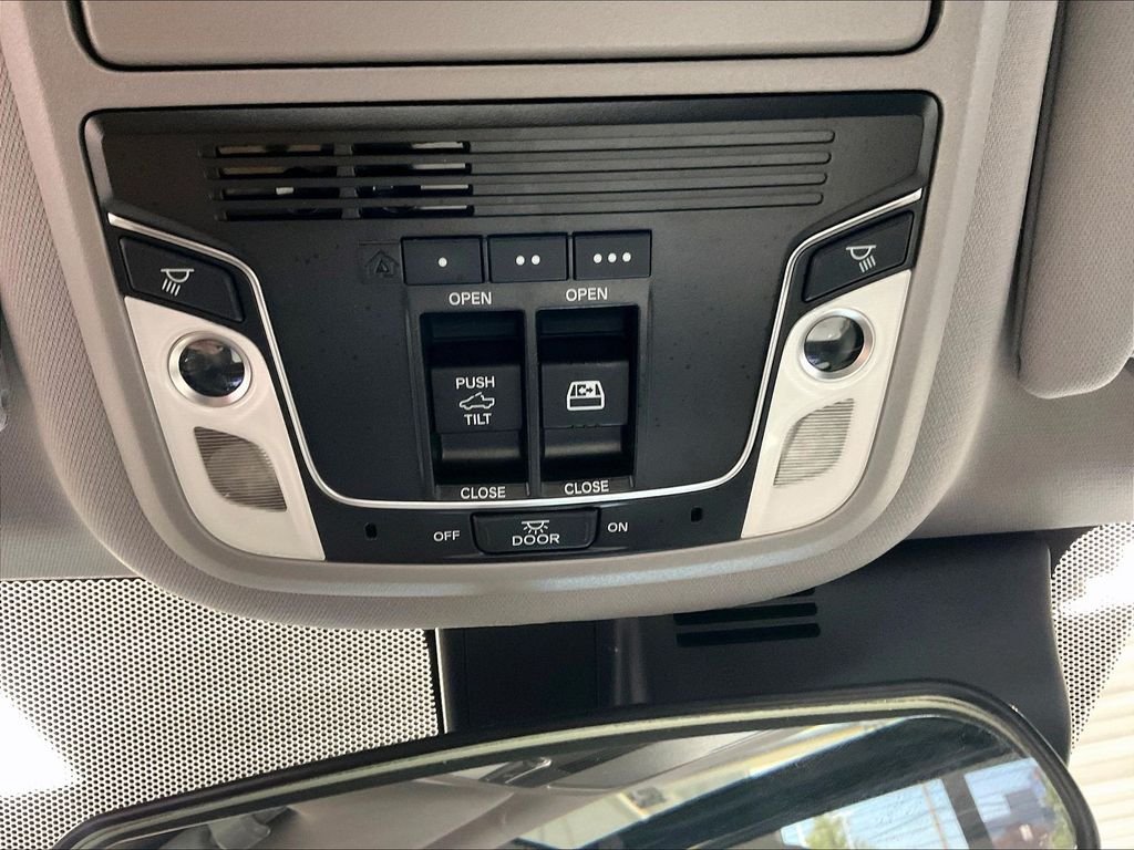 Used 2020 Brown Honda RTL image 26
