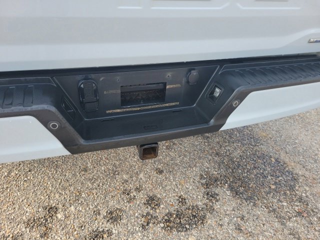 Used 2022 White Metallic Ford Lariat image 32