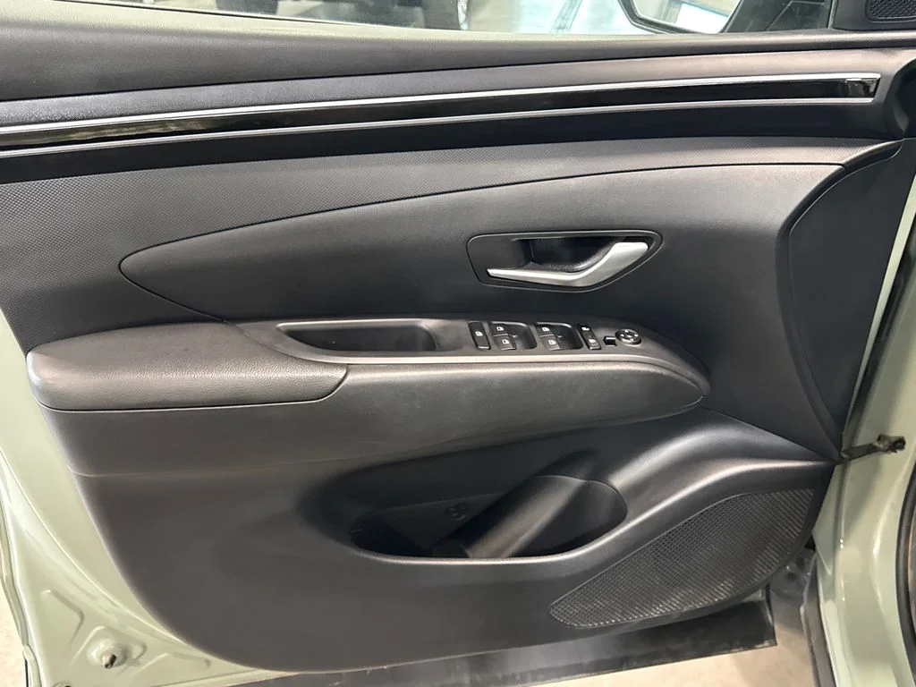 Used 2024 Green Hyundai SEL image 7