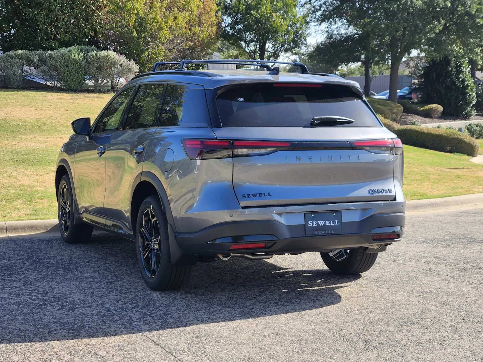 New 2027 GRAPHITE SHADOW INFINITI Sport AWD image 3