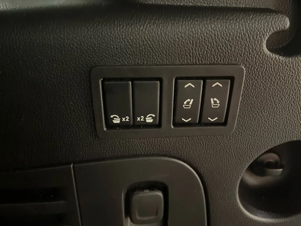Used 2020 Shadow Gray Metallic Chevrolet LT image 8