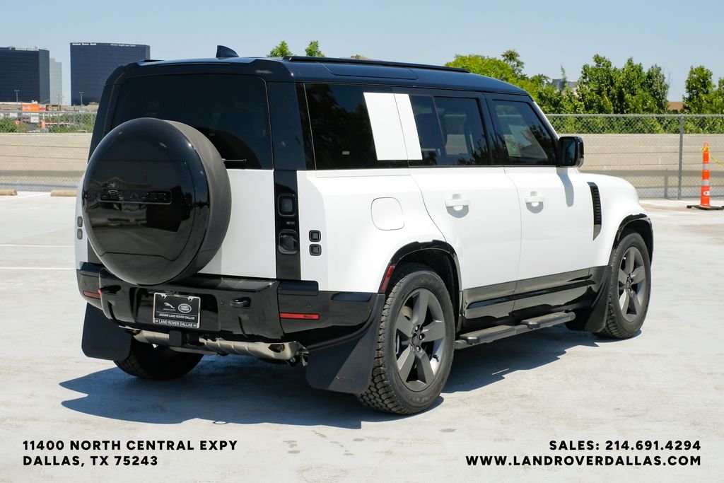 New 2026 Fuji White Land Rover X-Dynamic SE image 6