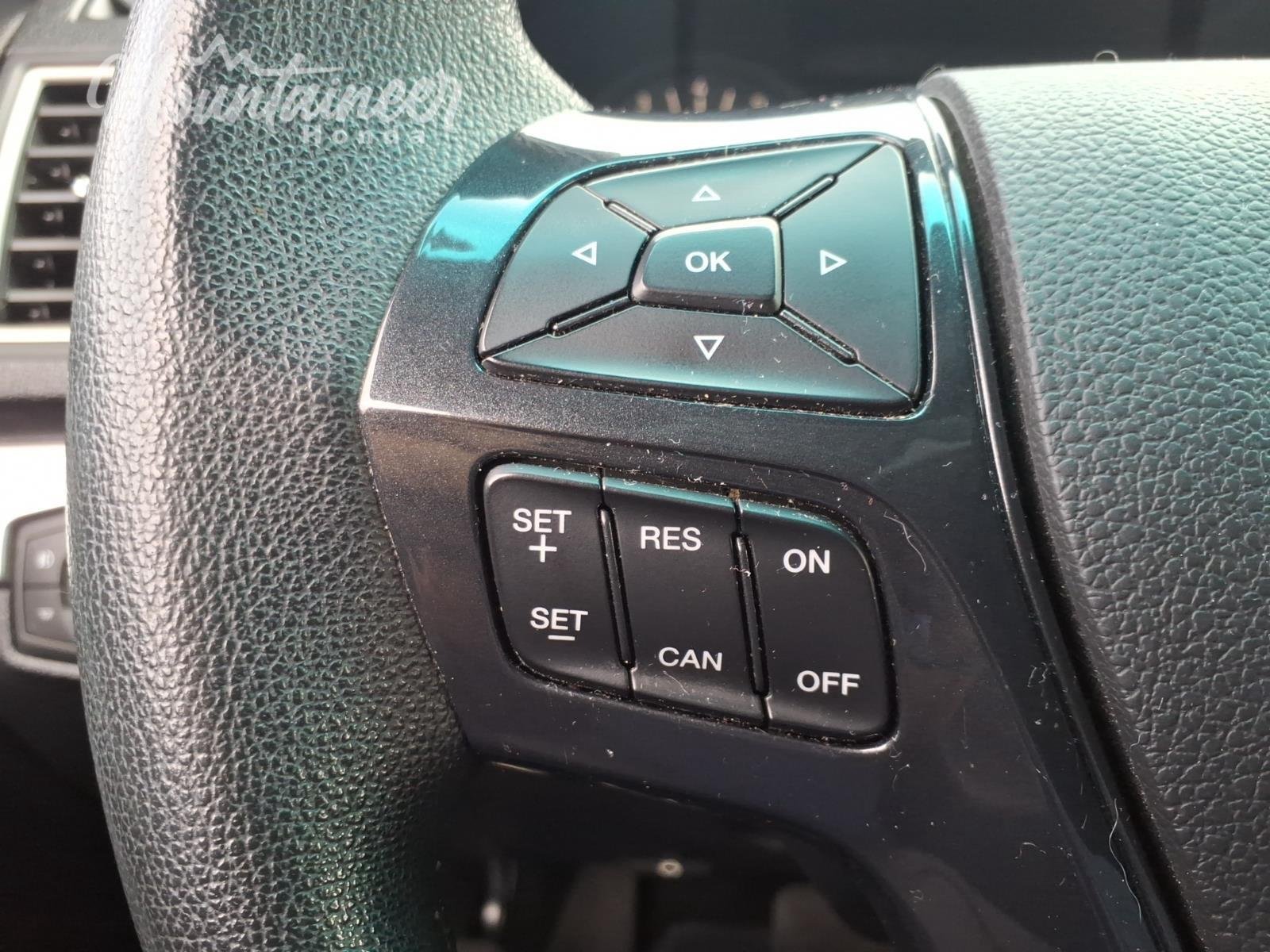 Used 2017 White Gold Ford XLT image 27