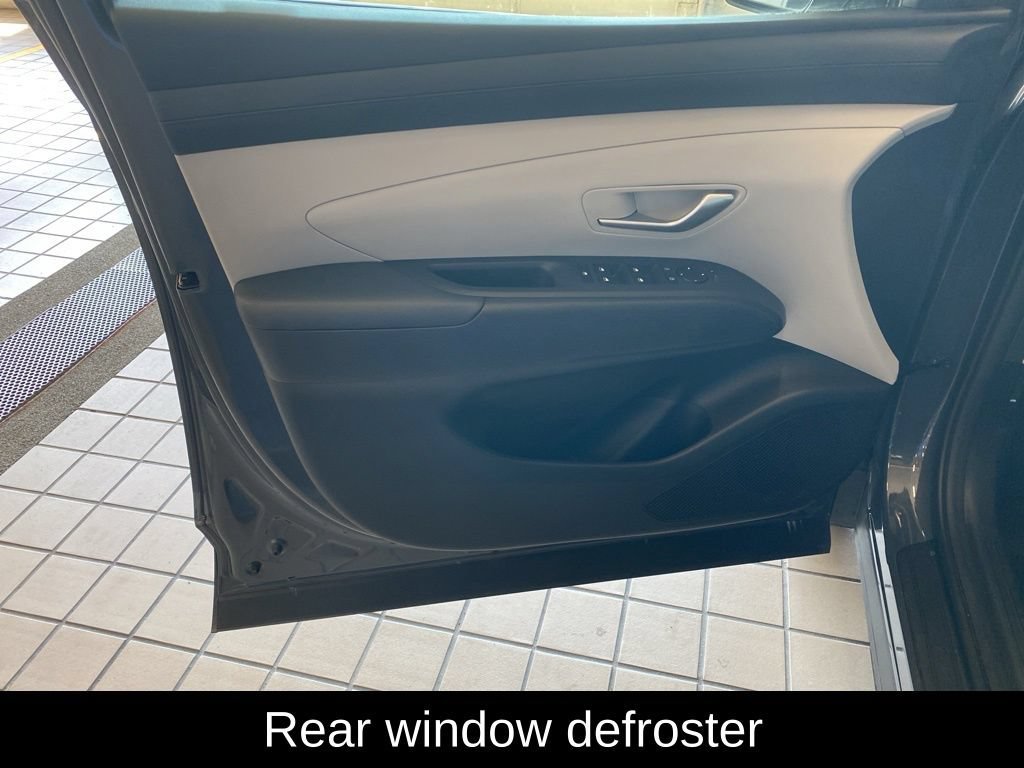 Used 2025 Grey Hyundai SEL image 9
