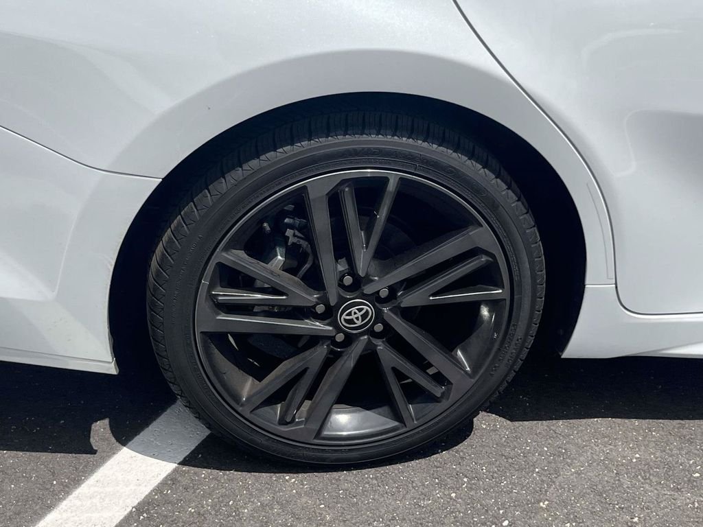 2025 Toyota Camry XSE - Photo 10