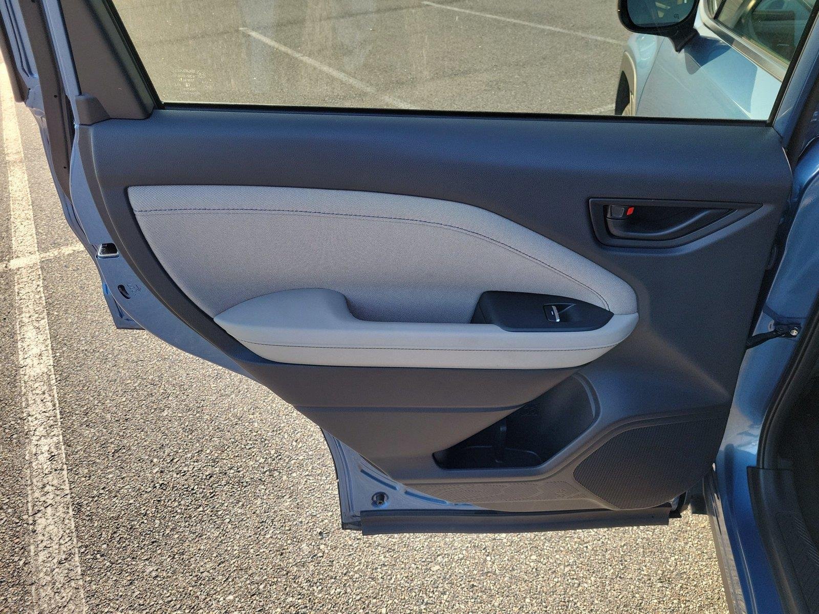Used 2025 Horizon Blue Pearl Subaru Premium image 15