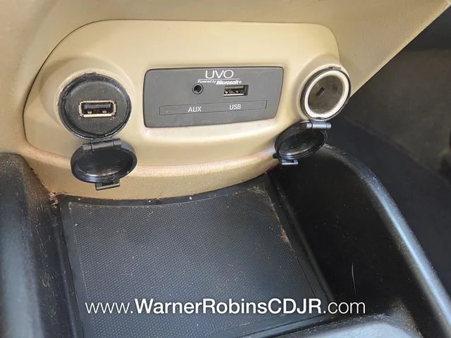 Used 2012 Silver Kia Exclaim image 25
