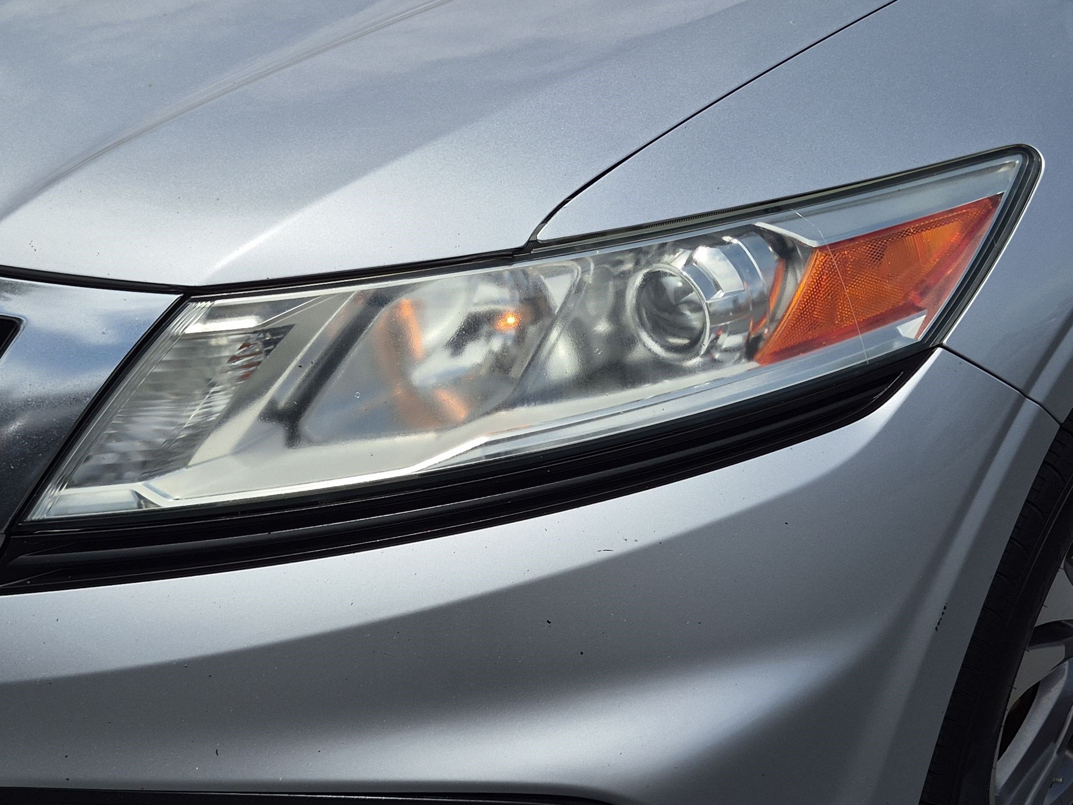 Used 2014 Silver Honda EX-L image 10